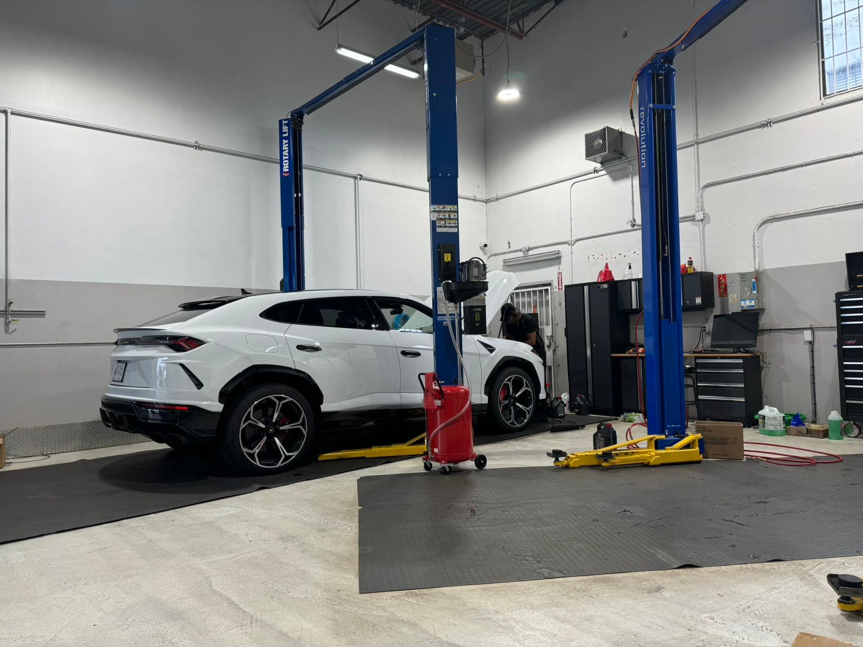 Auto Mechanic Shop